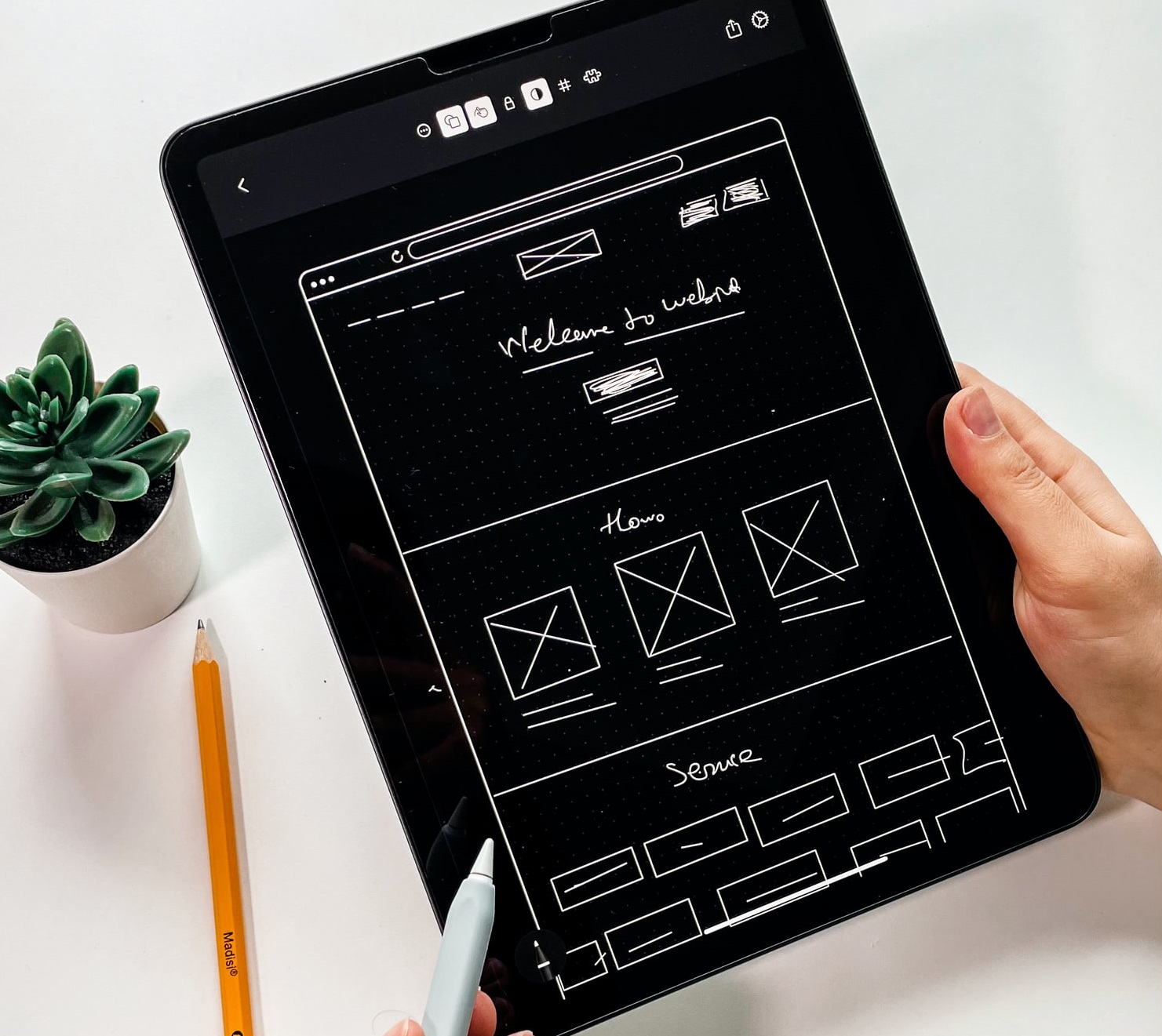 8 IDEAL QUALITIES OF AN EFFECTIVE WEBSITE